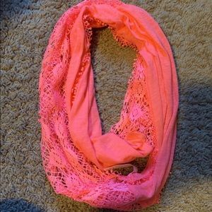 Infinity scarf